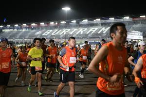 BIB: 29616, 21794, 20372, 2705
                            <button type="button" onclick="openModal(10881120)" class="btn btn-primary btn-sm float-right btn-popup" data-toggle="modal" data-target=".modal-high-quality">
                        <i class="fas fa-shopping-cart"></i> Add to Cart
                    </button>
                                            <button type="button" onclick="isThisMe(10881120, true)" class="btn btn-success btn-sm float-right btn-popup btn-isme hidden" data-toggle="tooltip" data-placement="bottom" title="นี่คือรูปของคุณใช่ไหม คลิกที่นี่เพื่อเอาเข้าอัลบั้ม">
                        <i class="fas fa-plus"></i> Add to album
                    </button>
                    <button type="button" onclick="isThisMe(10881120, false)" class="btn btn-warning btn-sm float-right btn-popup btn-isnotme hidden">
                        <i class="fas fa-ban"></i> Remove from album
                    </button>